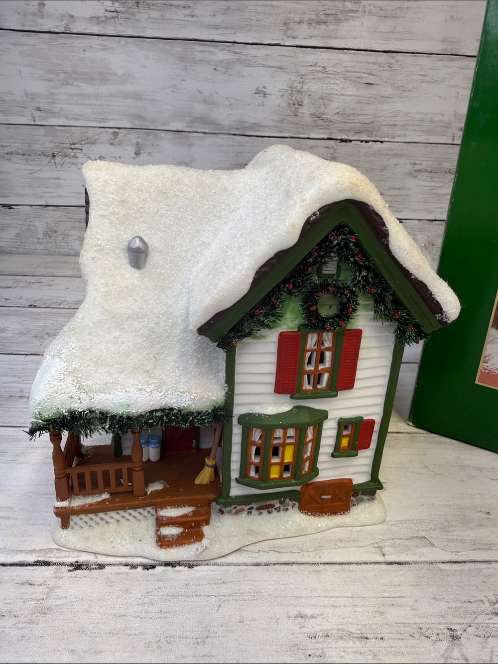 AS IS Dept 56 Pine Isles Timber Farm House As Is see description
